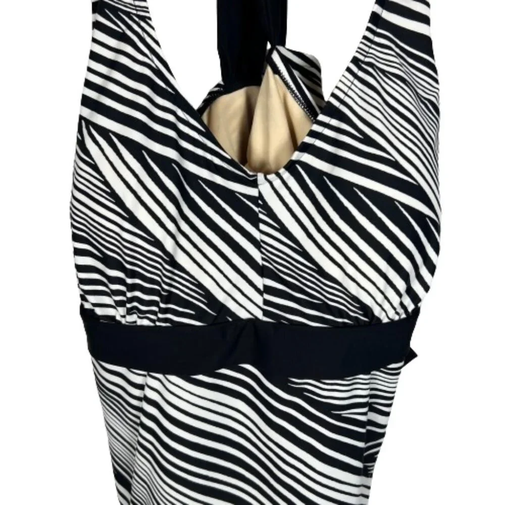 Ava & Viv Womens‎ Swim Tankini Top Diagonal Stripes Black White Plus Size 20W